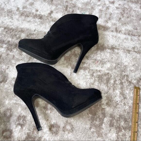 Pre-Owned Apt. 9 Women's Heels Black Split Front Stiletto ankle bootie SZ 8 heel - Picture 7 of 9